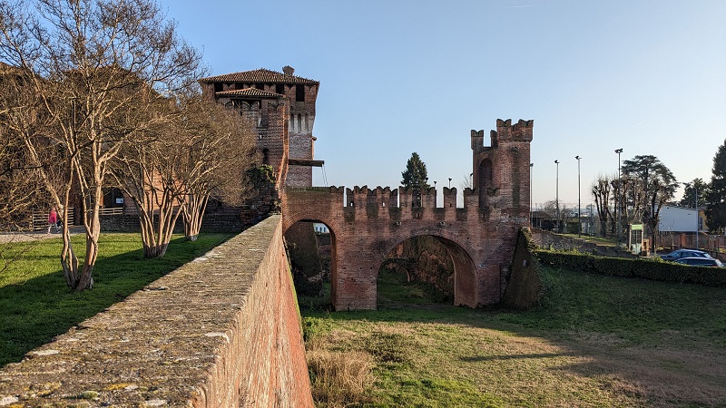 Fossato Castello